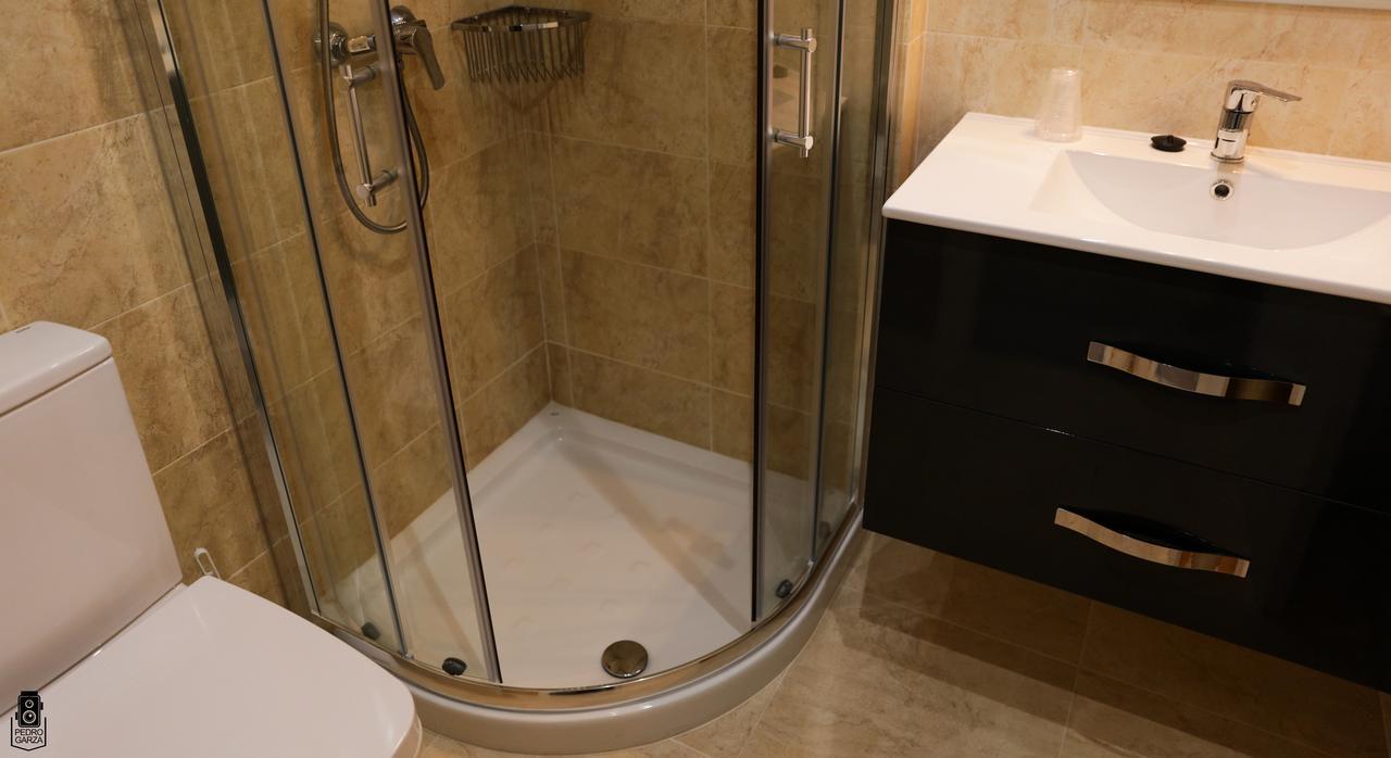 Dpcristal City Apartments Саррия Экстерьер фото
